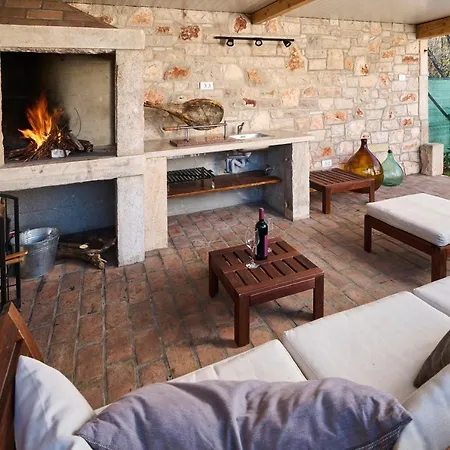 Unique Design Doris Ουμάγκ