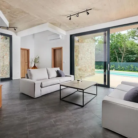 Villa Unique Design Doris *