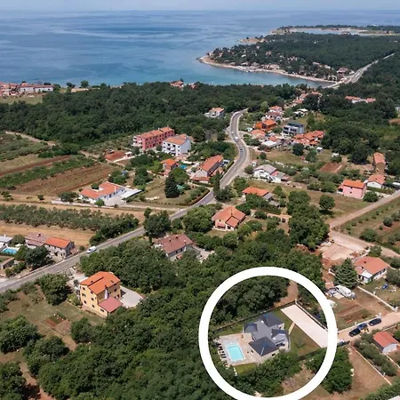 Villa Unique Design Doris *