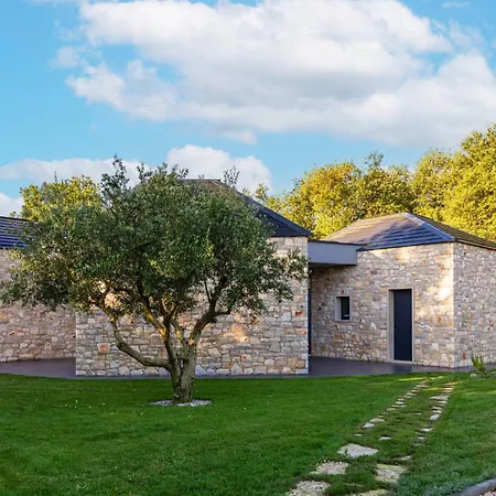 Unique Design Doris * Umago