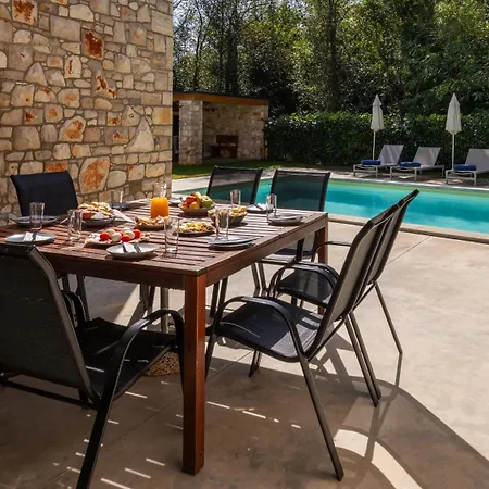 Unique Design Doris * Umago