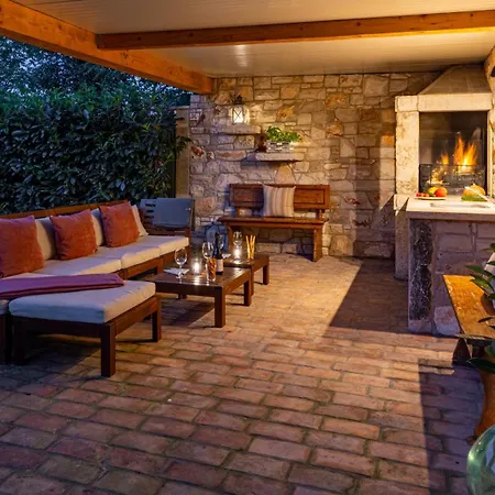 Villa Unique Design Doris Umago