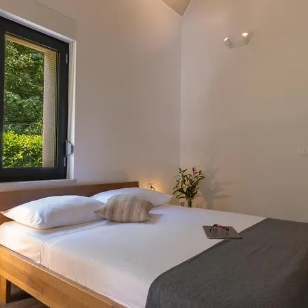 Unique Design Doris *