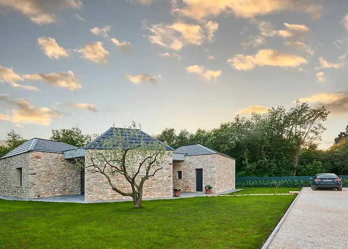 Unique Design Doris Villa