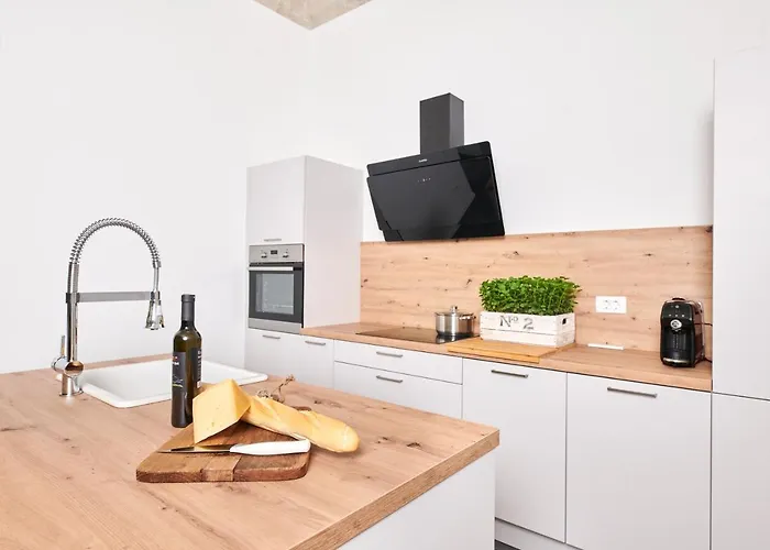 Unique Design Doris *