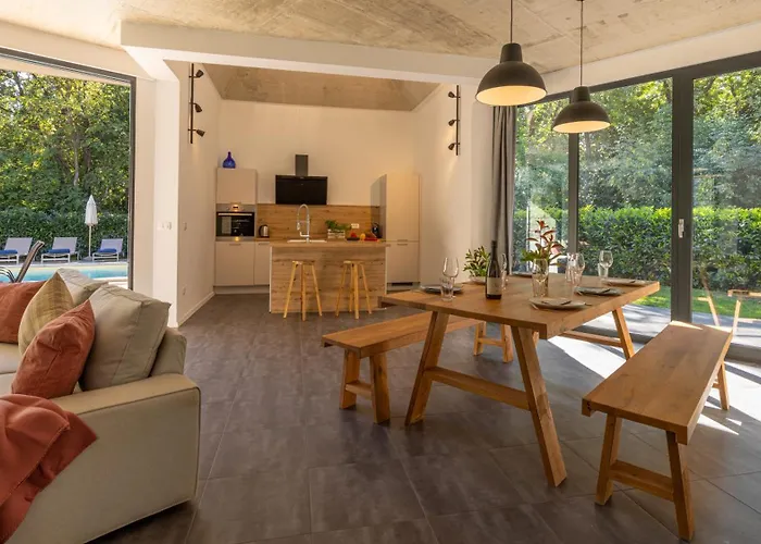 Βίλα Unique Design Doris *